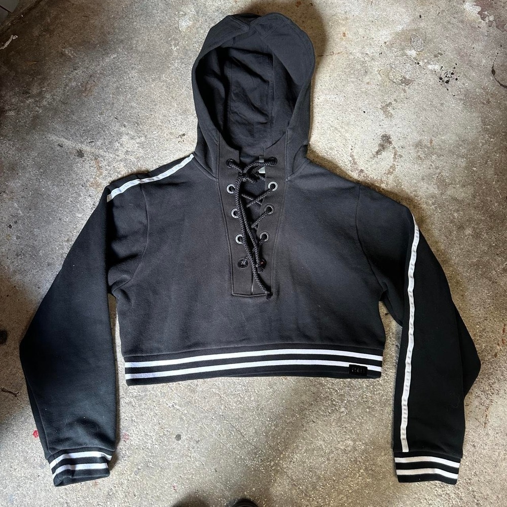 Fenty x Puma Rihanna Rising Sun Lace Up Cropped Black Hoodie Size Medium